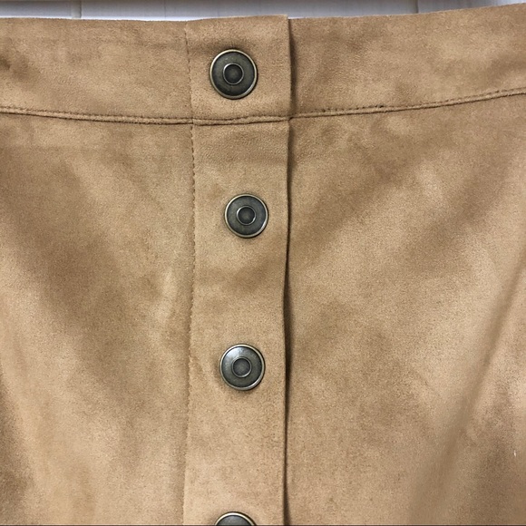Reitmans Faux Suede Button Front Mini Skirt - Picture 4 of 7
